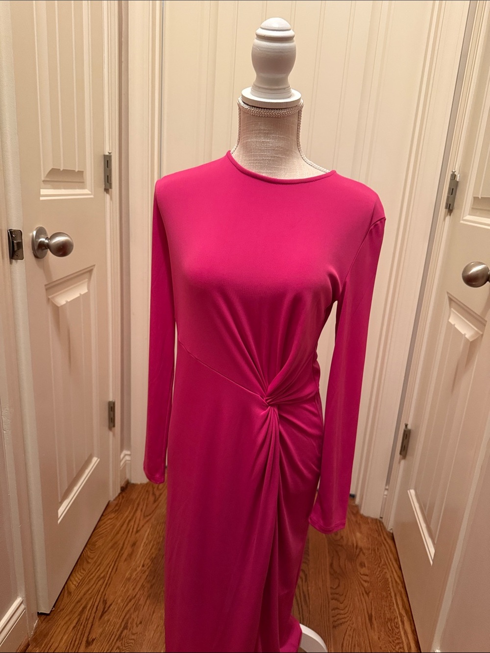 Zara Elegant Fuchsia Long-Sleeve Knot Midi Dress